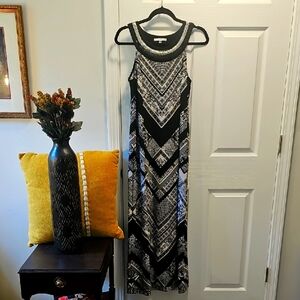 Black/White Maxi Dress, Sequined Neck, Geometric Partern, Studio One, Size PS